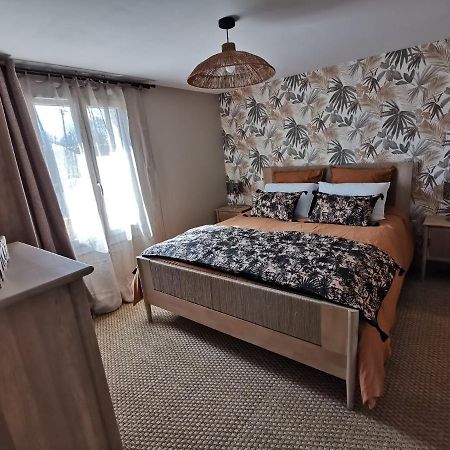 Gite - Chambres D'Hotes La Belle Helene Bressuire Ngoại thất bức ảnh