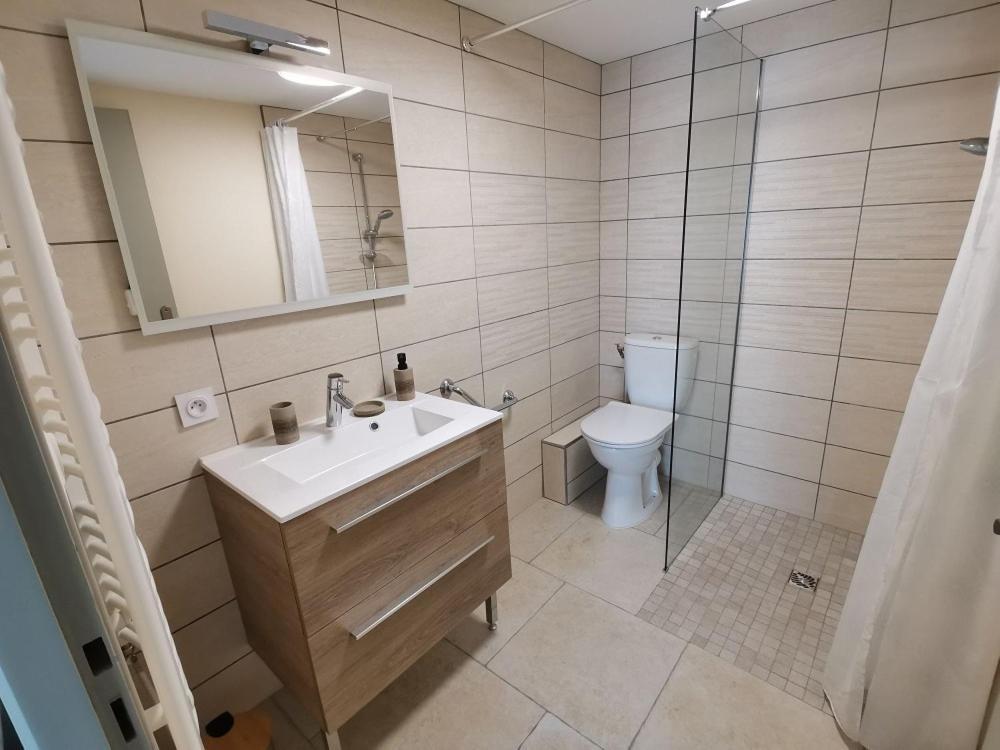Gite - Chambres D'Hotes La Belle Helene Bressuire Ngoại thất bức ảnh
